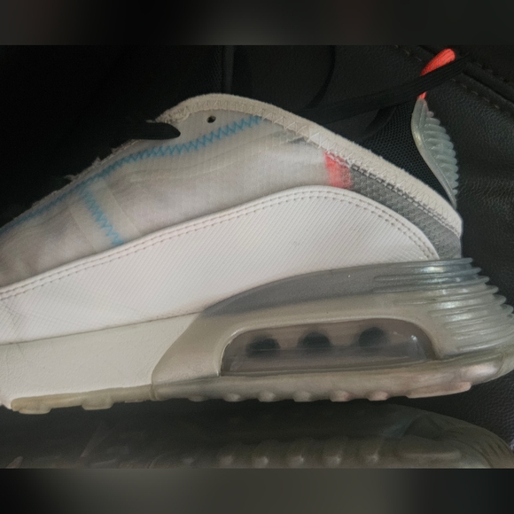 Nike Air Max 2090 Pure Platinum Women's size 7.5 White - Picture 3 of 15